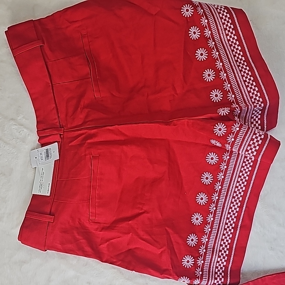 Ann Taylor shorts 8 high rise linen blend Red embroidered flowers NWT - Picture 5 of 13